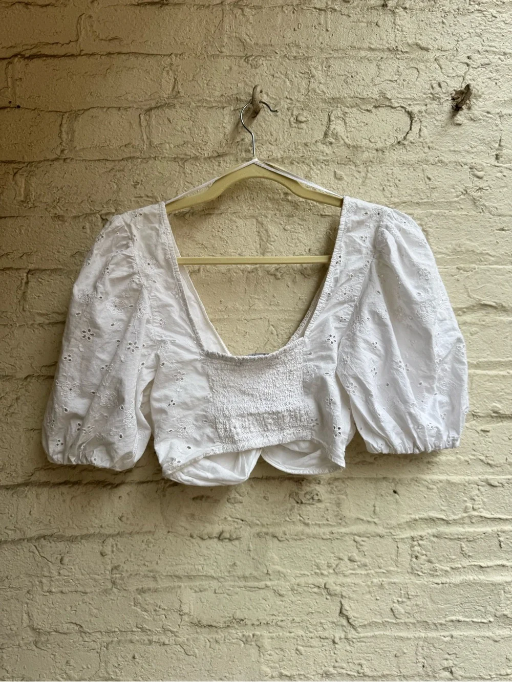 Zara White Eyelet Twist-Front Puff Sleeve Crop Top